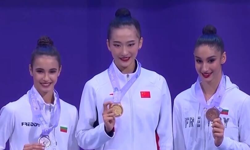 王子露摘得中国队首枚艺术体操世界杯个人金牌